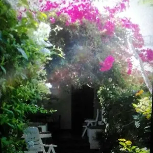 https://residence-vulcano-cottage.sicilyhotelsitaly.net